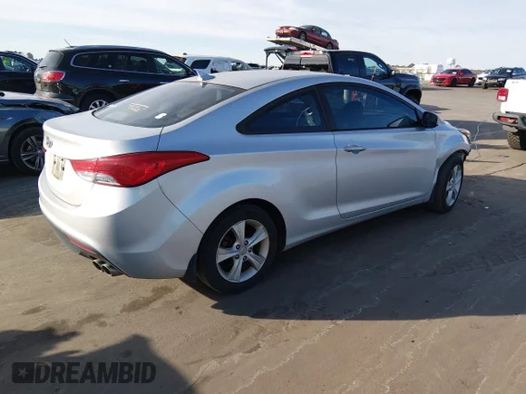 ✅ 2013 Hyundai Elantra SE • VIN: KMHDH6AE7DU005875 • Lot: 44255414. Wystawiony na IAAI z przebiegiem 212 265 mil. Bezpłatny archiwum sprzedaży aukcyjnych z USA i szczegółowy raport historii pojazdu na DreamBid. Zdjęcie 4.