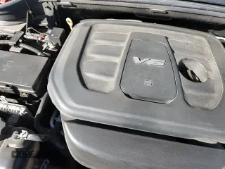 ✅ 2018 Jeep Grand Cherokee Limited • VIN: 1C4RJEBGXJC141315 • Лот: 90414645. Опубликован ранее на Copart с пробегом 98 090 миль. Бесплатный доступ к архиву аукционных продаж из США и подробный отчёт об истории автомобиля на DreamBid. Изображение 15.