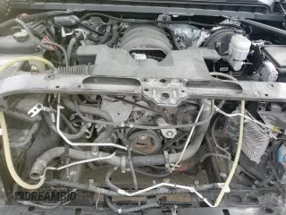 ✅ 2018 Chevrolet Silverado 1500 LT • VIN: 1GCVKREC0JZ300335 • Лот: 80377235. Опубликован ранее на Copart с пробегом 47 710 миль. Бесплатный доступ к архиву аукционных продаж из США и подробный отчёт об истории автомобиля на DreamBid. Изображение 16.