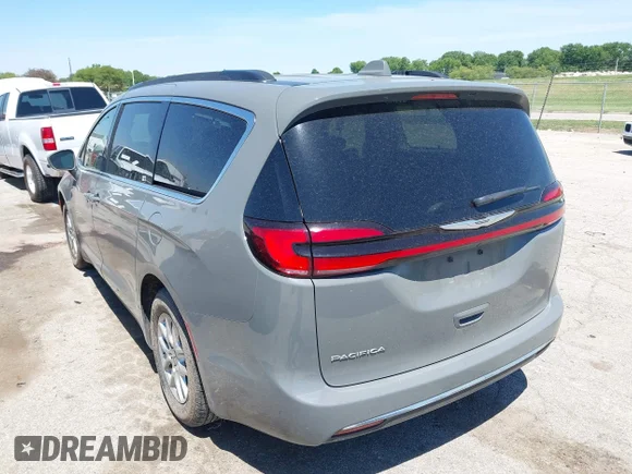 ✅ 2022 Chrysler Pacifica Touring L • VIN: 2C4RC1BG2NR167732 • Лот: 45075332. Опубліковано раніше на IAAI з пробігом 100 409 миль. Безкоштовний доступ до архіву аукціонних продажів зі США та докладний звіт про історію автомобіля на DreamBid. Зображення 3.