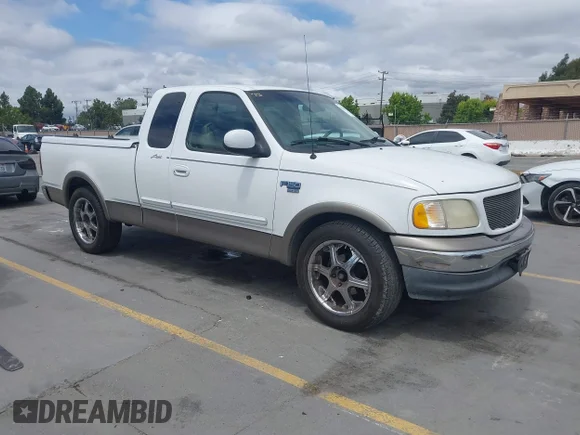 ✅ 2001 Ford F-150 XL • VIN: 1FTRX17L61NA79865 • Лот: 45248281. Опубликован ранее на IAAI с пробегом Не указан. Бесплатный доступ к архиву аукционных продаж из США и подробный отчёт об истории автомобиля на DreamBid. Изображение 1.