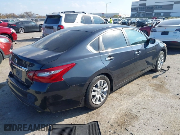 ✅ 2018 Nissan Altima SV • VIN: 1N4AL3AP5JC173849 • Lot: 43624897. Wystawiony na IAAI z przebiegiem 118 689 mil. Bezpłatny archiwum sprzedaży aukcyjnych z USA i szczegółowy raport historii pojazdu na DreamBid. Zdjęcie 4.