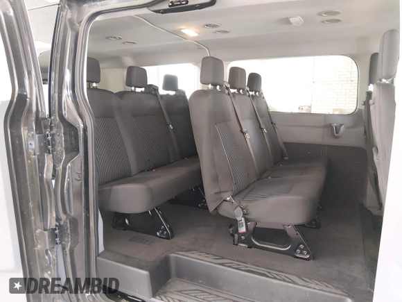 ✅ 2018 Ford Transit Passenger XL • VIN: 1FMZK1ZM9JKB52700 • Lot: 45116717. Wystawiony na IAAI z przebiegiem 29 423 mil. Bezpłatny archiwum sprzedaży aukcyjnych z USA i szczegółowy raport historii pojazdu na DreamBid. Zdjęcie 8.
