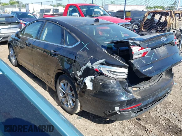 ✅ 2020 Ford Fusion SE • VIN: 3FA6P0HD3LR106725 • Lot: 45241830. Wystawiony na IAAI z przebiegiem 87 639 mil. Bezpłatny archiwum sprzedaży aukcyjnych z USA i szczegółowy raport historii pojazdu na DreamBid. Zdjęcie 3.