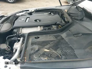 ✅ 2018 Mercedes-Benz C 300 • VIN: WDDWJ4JB2JF660253 • Lot: 42421185. Wystawiony na IAAI z przebiegiem 142 828 mil. Bezpłatny archiwum sprzedaży aukcyjnych z USA i szczegółowy raport historii pojazdu na DreamBid. Zdjęcie 24.