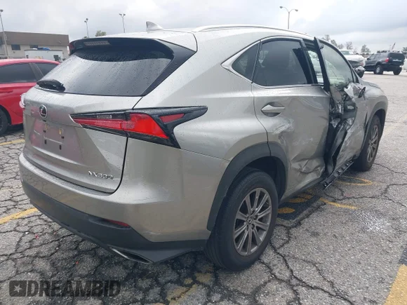 ✅ 2019 Lexus NX 300 • VIN: JTJYARBZ2K2154312 • Lot: 45019193. Wystawiony na IAAI z przebiegiem 97 482 mil. Bezpłatny archiwum sprzedaży aukcyjnych z USA i szczegółowy raport historii pojazdu na DreamBid. Zdjęcie 4.