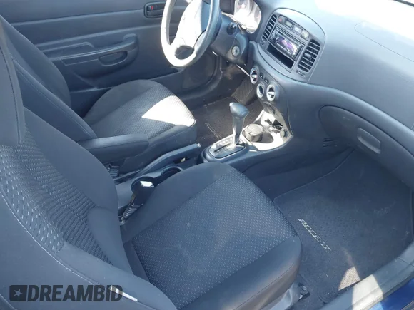 ✅ 2010 Hyundai Accent GS • VIN: KMHCM3AC0AU168335 • Lot: 44905323. Wystawiony na IAAI z przebiegiem 184 389 mil. Bezpłatny archiwum sprzedaży aukcyjnych z USA i szczegółowy raport historii pojazdu na DreamBid. Zdjęcie 5.