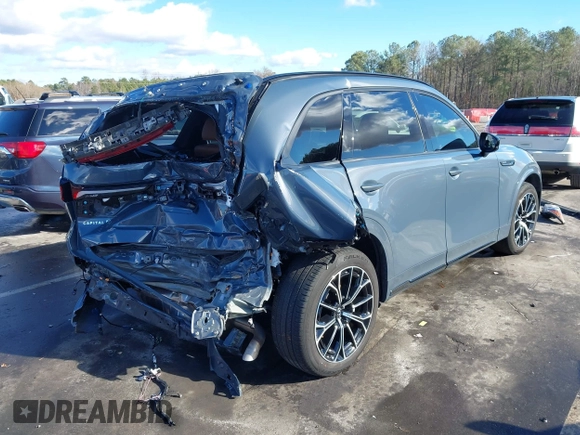 ✅ 2025 Mazda CX-70 3.3 Turbo S Premium Plus Package • VIN: JM3KJEHC9S1107005 • Lot: 43976262. Wystawiony na IAAI z przebiegiem 13 052 mil. Bezpłatny archiwum sprzedaży aukcyjnych z USA i szczegółowy raport historii pojazdu na DreamBid. Zdjęcie 4.