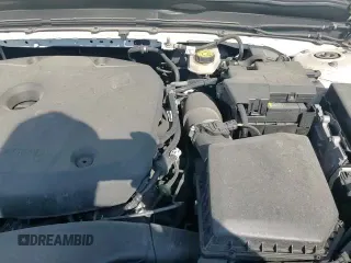 ✅ 2022 Volvo XC40 R-Design • VIN: YV4162UM1N2648449 • Lot: 52323025. Listed on Copart with 34,574 mi. Free auction sales archive from the USA and detailed vehicle history report at DreamBid. Image 16.