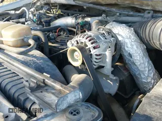 ✅ 2000 Ford F-350 XL • VIN: 1FTSW30F3YEA65310 • Лот: 43531330. Опубликован ранее на IAAI с пробегом 293 793 миль. Бесплатный доступ к архиву аукционных продаж из США и подробный отчёт об истории автомобиля на DreamBid. Изображение 19.