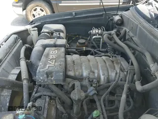 ✅ 2003 Toyota Sequoia SR5 • VIN: 5TDBT44A73S196000 • Лот: 42808869. Опубликован ранее на IAAI с пробегом 328 333 миль. Бесплатный доступ к архиву аукционных продаж из США и подробный отчёт об истории автомобиля на DreamBid. Изображение 13.