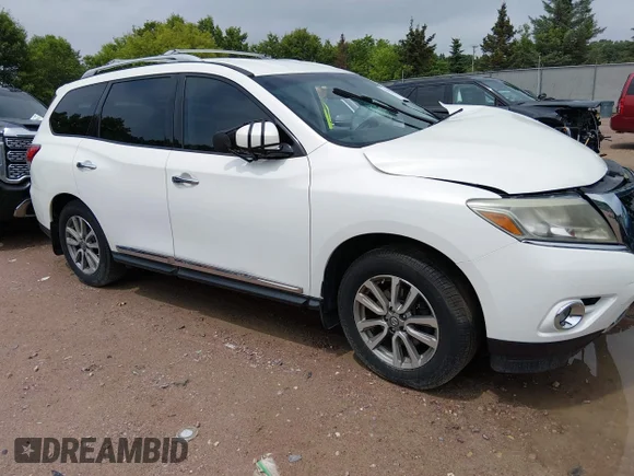 ✅ 2014 Nissan Pathfinder S • VIN: 5N1AR2MN2EC725872 • Lot: 45308760. Wystawiony na IAAI z przebiegiem 173 081 mil. Bezpłatny archiwum sprzedaży aukcyjnych z USA i szczegółowy raport historii pojazdu na DreamBid. Zdjęcie 1.