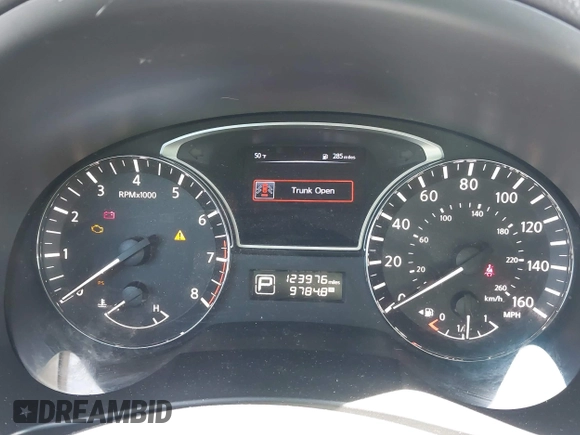 ✅ 2015 Nissan Altima S • VIN: 1N4AL3AP9FC472591 • Lot: 44470654. Wystawiony na IAAI z przebiegiem 123 976 mil. Bezpłatny archiwum sprzedaży aukcyjnych z USA i szczegółowy raport historii pojazdu na DreamBid. Zdjęcie 7.