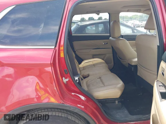 ✅ 2017 Mitsubishi Outlander SE • VIN: JA4AZ3A32HZ065812 • Lot: 42846257. Wystawiony na IAAI z przebiegiem 153 495 mil. Bezpłatny archiwum sprzedaży aukcyjnych z USA i szczegółowy raport historii pojazdu na DreamBid. Zdjęcie 8.