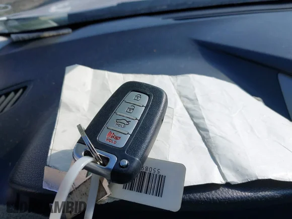 ✅ 2014 Hyundai Azera Limited • VIN: KMHFH4JG8EA410855 • Lot: 43187258. Wystawiony na IAAI z przebiegiem 184 228 mil. Bezpłatny archiwum sprzedaży aukcyjnych z USA i szczegółowy raport historii pojazdu na DreamBid. Zdjęcie 11.