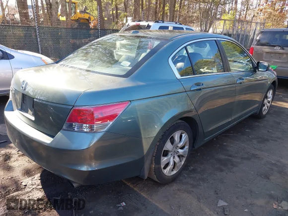 ✅ 2010 Honda Accord EX-L • VIN: 1HGCP2F82AA151002 • Lot: 44201611. Wystawiony na IAAI z przebiegiem 255 675 mil. Bezpłatny archiwum sprzedaży aukcyjnych z USA i szczegółowy raport historii pojazdu na DreamBid. Zdjęcie 4.