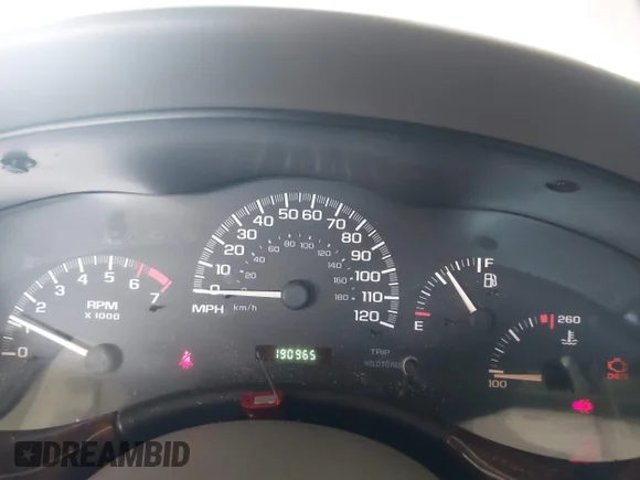 ✅ 2002 Chevrolet Malibu LS • VIN: 1G1NE52J12M504703 • Лот: 45385948. Опубліковано раніше на IAAI з пробігом 190 965 миль. Безкоштовний доступ до архіву аукціонних продажів зі США та докладний звіт про історію автомобіля на DreamBid. Зображення 7.