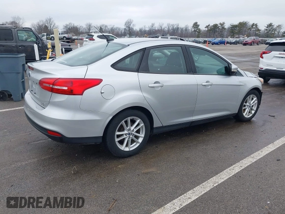 ✅ 2016 Ford Focus SE • VIN: 1FADP3F21GL293090 • Lot: 44103107. Wystawiony na IAAI z przebiegiem 112 427 mil. Bezpłatny archiwum sprzedaży aukcyjnych z USA i szczegółowy raport historii pojazdu na DreamBid. Zdjęcie 4.
