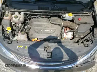 ✅ 2018 Chrysler Pacifica Hybrid Touring L • VIN: 2C4RC1L78JR333051 • Lot: 81499145. Listed on Copart with 114,524 mi. Free auction sales archive from the USA and detailed vehicle history report at DreamBid. Image 16.