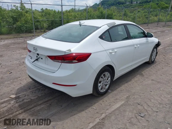 ✅ 2017 Hyundai Elantra SE • VIN: 5NPD74LF2HH069162 • Lot: 45202659. Wystawiony na IAAI z przebiegiem 87 878 mil. Bezpłatny archiwum sprzedaży aukcyjnych z USA i szczegółowy raport historii pojazdu na DreamBid. Zdjęcie 4.