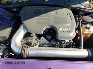 ✅ 2019 Dodge Challenger SXT • VIN: 2C3CDZGG5KH545574 • Lot: 87307175. Wystawiony na Copart z przebiegiem 77 947 mil. Bezpłatny archiwum sprzedaży aukcyjnych z USA i szczegółowy raport historii pojazdu na DreamBid. Zdjęcie 13.