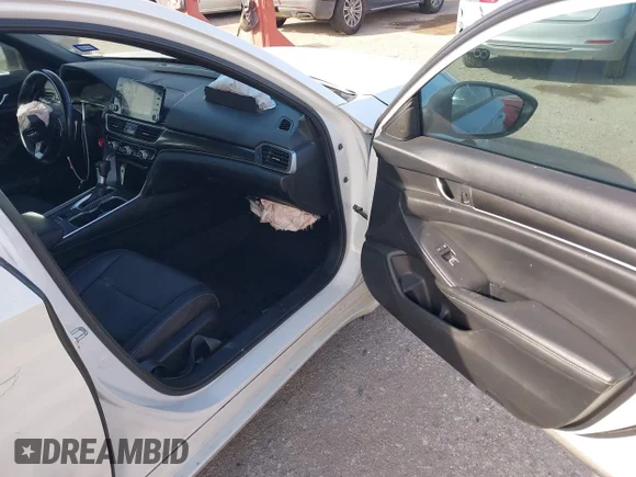 ✅ 2021 Honda Accord Sport • VIN: 1HGCV1F34MA115093 • Lot: 43954758. Wystawiony na IAAI z przebiegiem 103 748 mil. Bezpłatny archiwum sprzedaży aukcyjnych z USA i szczegółowy raport historii pojazdu na DreamBid. Zdjęcie 5.