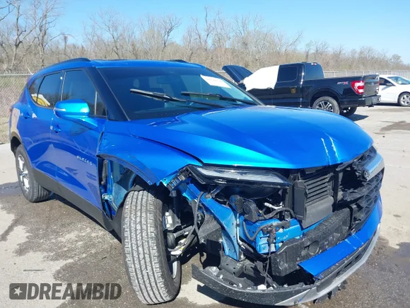 ✅ 2024 Chevrolet Blazer LT • VIN: 3GNKBDR46RS205478 • Лот: 41664128. Опубліковано раніше на IAAI з пробігом 15 630 миль. Безкоштовний доступ до архіву аукціонних продажів зі США та докладний звіт про історію автомобіля на DreamBid. Зображення 1.