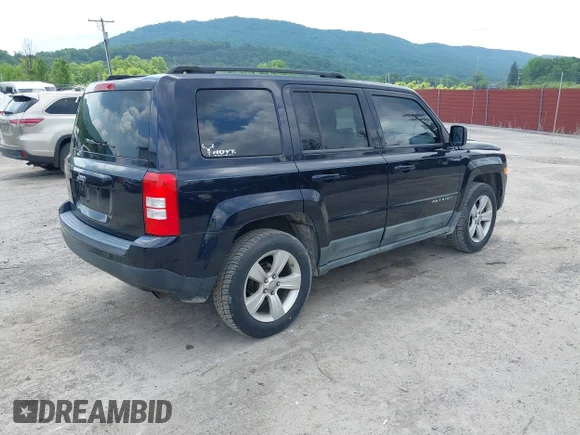 ✅ 2011 Jeep Patriot Latitude • VIN: 1J4NF1GB2BD149145 • Lot: 42467760. Wystawiony na IAAI z przebiegiem 91 935 mil. Bezpłatny archiwum sprzedaży aukcyjnych z USA i szczegółowy raport historii pojazdu na DreamBid. Zdjęcie 4.
