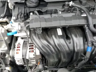 ✅ 2025 Hyundai Elantra SEL Sport • VIN: KMHLM4DGXSU987035 • Lot: 68815645. Wystawiony na Copart z przebiegiem 7 889 mil. Bezpłatny archiwum sprzedaży aukcyjnych z USA i szczegółowy raport historii pojazdu na DreamBid. Zdjęcie 13.