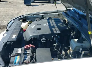 ✅ 2007 Toyota 4Runner Limited • VIN: JTEBU17R078091284 • Lot: 43072698. Listed on IAAI with 307,696 mi. Free auction sales archive from the USA and detailed vehicle history report at DreamBid. Image 19.