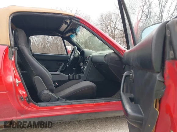 ✅ 1991 Mazda MX-5 Miata Special Edition • VIN: JM1NA3511M1241099 • Lot: 44108143. Wystawiony na IAAI z przebiegiem 146 989 mil. Bezpłatny archiwum sprzedaży aukcyjnych z USA i szczegółowy raport historii pojazdu na DreamBid. Zdjęcie 5.