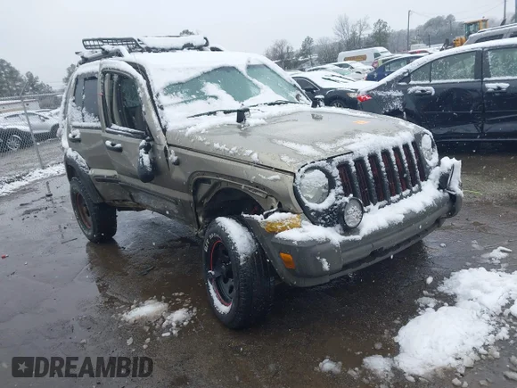 ✅ 2006 Jeep Liberty Renegade • VIN: 1J4GL38K36W236140 • Lot: 44596719. Wystawiony na IAAI z przebiegiem Nie podano. Bezpłatny archiwum sprzedaży aukcyjnych z USA i szczegółowy raport historii pojazdu na DreamBid. Zdjęcie 1.