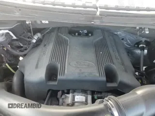 ✅ 2020 Ford Expedition Max XLT • VIN: 1FMJK1HT5LEA04261 • Lot: 82447295. Wystawiony na Copart z przebiegiem 135 940 mil. Bezpłatny archiwum sprzedaży aukcyjnych z USA i szczegółowy raport historii pojazdu na DreamBid. Zdjęcie 16.