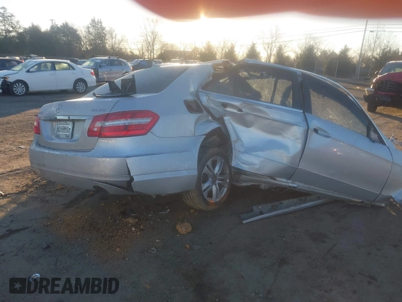 ✅ 2011 Mercedes-Benz E 350 Sport • VIN: WDDHF8HB5BA501894 • Lot: 44193835. Wystawiony na IAAI z przebiegiem Nie podano. Bezpłatny archiwum sprzedaży aukcyjnych z USA i szczegółowy raport historii pojazdu na DreamBid. Zdjęcie 4.