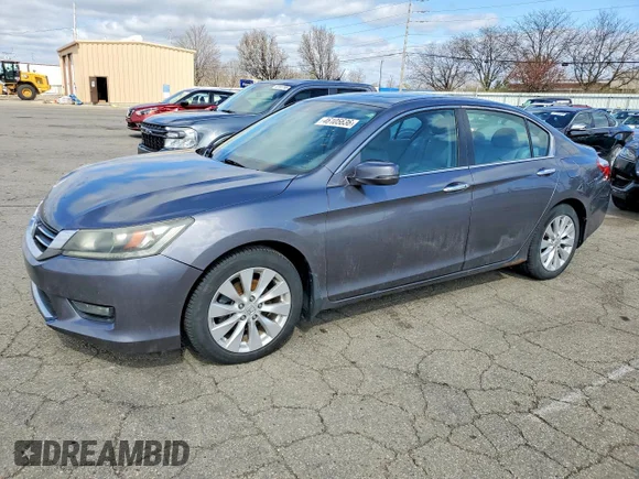 ✅ 2014 Honda Accord EX-L • VIN: 1HGCR2F86EA064123 • Lot: 46105636. Listed on Copart with 190,132 mi. Free auction sales archive from the USA and detailed vehicle history report at DreamBid. Image 1.