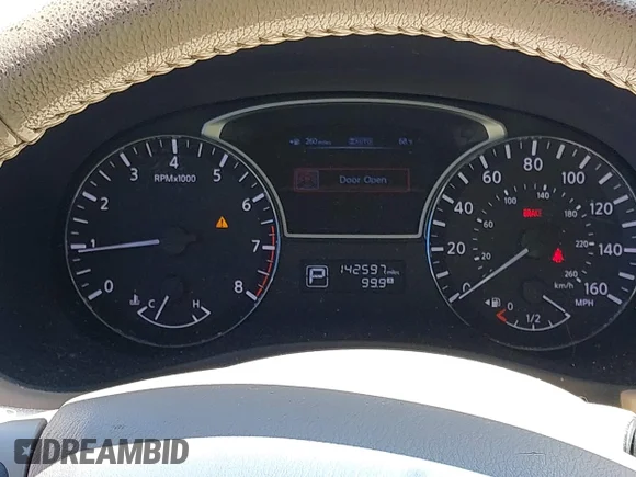✅ 2013 Nissan Pathfinder SV • VIN: 5N1AR2MM5DC609393 • Lot: 42828967. Wystawiony na IAAI z przebiegiem 142 597 mil. Bezpłatny archiwum sprzedaży aukcyjnych z USA i szczegółowy raport historii pojazdu na DreamBid. Zdjęcie 7.