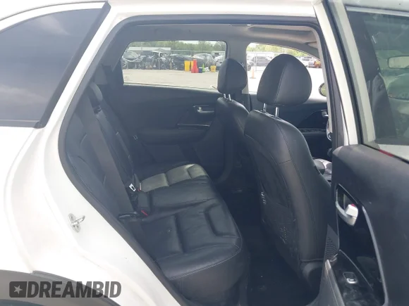 ✅ 2017 Kia Niro Touring • VIN: KNDCE3LC7H5061074 • Лот: 42112662. Опубліковано раніше на IAAI з пробігом 159 714 миль. Безкоштовний доступ до архіву аукціонних продажів зі США та докладний звіт про історію автомобіля на DreamBid. Зображення 8.