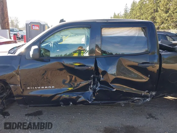 ✅ 2014 Chevrolet Silverado 1500 LT • VIN: 1GCUKREC4EF193681 • Lot: 43472772. Wystawiony na IAAI z przebiegiem 134 061 mil. Bezpłatny archiwum sprzedaży aukcyjnych z USA i szczegółowy raport historii pojazdu na DreamBid. Zdjęcie 6.