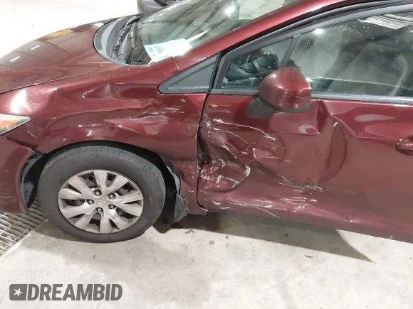 ✅ 2012 Honda Civic LX • VIN: 19XFB2F54CE078604 • Лот: 44159057. Опубліковано раніше на IAAI з пробігом 248 343 миль. Безкоштовний доступ до архіву аукціонних продажів зі США та докладний звіт про історію автомобіля на DreamBid. Зображення 6.