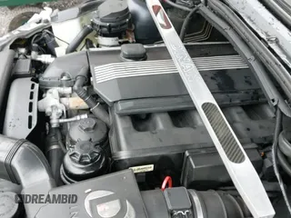 ✅ 2005 BMW 3 Series 330xi • VIN: WBAEW534X5PN37390 • Lot: 42668713. Listed on IAAI with 122,051 mi. Free auction sales archive from the USA and detailed vehicle history report at DreamBid. Image 19.