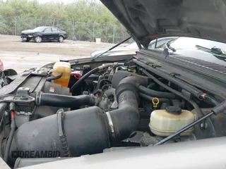 ✅ 2003 Ford Excursion Limited • VIN: 1FMNU43S83ED67584 • Лот: 42076621. Опубликован ранее на IAAI с пробегом 159 271 миль. Бесплатный доступ к архиву аукционных продаж из США и подробный отчёт об истории автомобиля на DreamBid. Изображение 19.