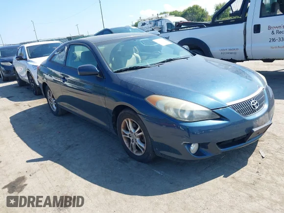 ✅ 2005 Toyota Solara SE • VIN: 4T1CE38P15U985843 • Lot: 43240647. Wystawiony na IAAI z przebiegiem 106 611 mil. Bezpłatny archiwum sprzedaży aukcyjnych z USA i szczegółowy raport historii pojazdu na DreamBid. Zdjęcie 1.