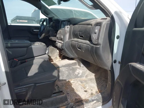 ✅ 2023 Chevrolet Silverado 1500 Work Truck • VIN: 1GCUDAED4PZ173176 • Lot: 43890989. Wystawiony na IAAI z przebiegiem Nie podano. Bezpłatny archiwum sprzedaży aukcyjnych z USA i szczegółowy raport historii pojazdu na DreamBid. Zdjęcie 5.