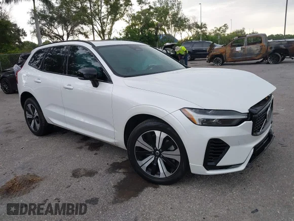 ✅ 2024 Volvo XC60 Core Dark Theme • VIN: YV4H60DK6R1925870 • Lot: 42589682. Listed on IAAI with 24,536 mi. Free auction sales archive from the USA and detailed vehicle history report at DreamBid. Image 1.
