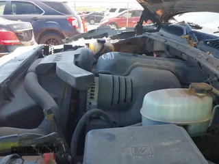 ✅ 2004 Cadillac Escalade ESV • VIN: 3GYFK66N04G170266 • Лот: 42088062. Опубликован ранее на IAAI с пробегом 279 383 миль. Бесплатный доступ к архиву аукционных продаж из США и подробный отчёт об истории автомобиля на DreamBid. Изображение 13.