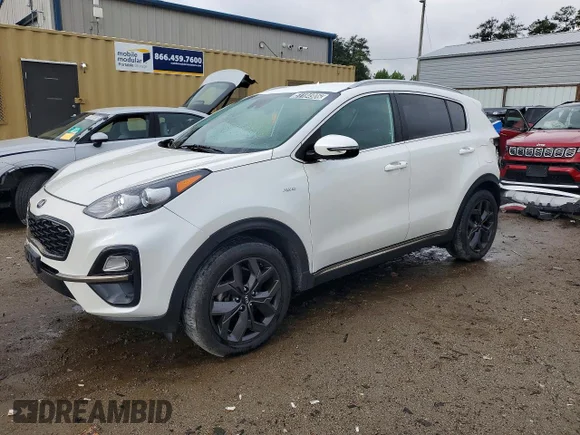 ✅ 2021 Kia Sportage S • VIN: KNDP6CAC4M7888952 • Lot: 51184906. Wystawiony na Copart z przebiegiem 147 105 mil. Bezpłatny archiwum sprzedaży aukcyjnych z USA i szczegółowy raport historii pojazdu na DreamBid. Zdjęcie 1.
