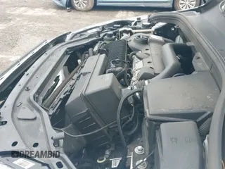 ✅ 2015 Volvo XC60 T5 • VIN: YV4612RK3F2734343 • Lot: 42515382. Wystawiony na IAAI z przebiegiem 87 141 mil. Bezpłatny archiwum sprzedaży aukcyjnych z USA i szczegółowy raport historii pojazdu na DreamBid. Zdjęcie 19.