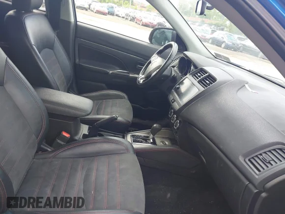 ✅ 2018 Mitsubishi Outlander SE • VIN: JA4AR3AW1JU001399 • Lot: 45001166. Wystawiony na IAAI z przebiegiem 109 181 mil. Bezpłatny archiwum sprzedaży aukcyjnych z USA i szczegółowy raport historii pojazdu na DreamBid. Zdjęcie 5.