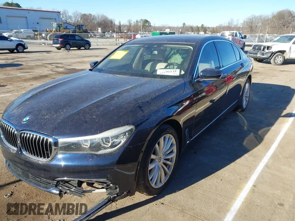 ✅ 2016 BMW 7 Series 740i • VIN: WBA7E2C56GG547789 • Lot: 41296777. Wystawiony na IAAI z przebiegiem 86 971 mil. Bezpłatny archiwum sprzedaży aukcyjnych z USA i szczegółowy raport historii pojazdu na DreamBid. Zdjęcie 2.