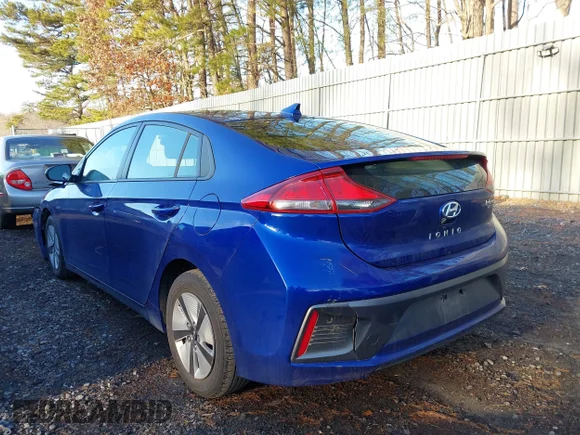 ✅ 2020 Hyundai Ioniq Blue • VIN: KMHC65LC4LU231684 • Лот: 44127632. Опубліковано раніше на IAAI з пробігом 177 046 миль. Безкоштовний доступ до архіву аукціонних продажів зі США та докладний звіт про історію автомобіля на DreamBid. Зображення 3.